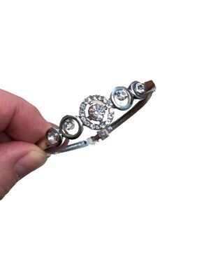 Rhinestone Clasp Bracelet